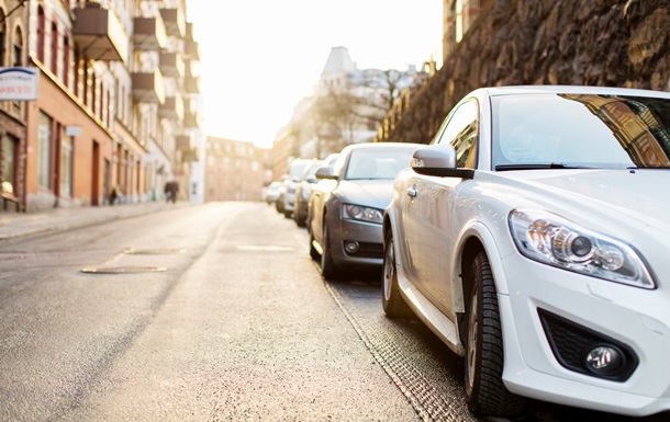 Рекордні продажі авто в Україні