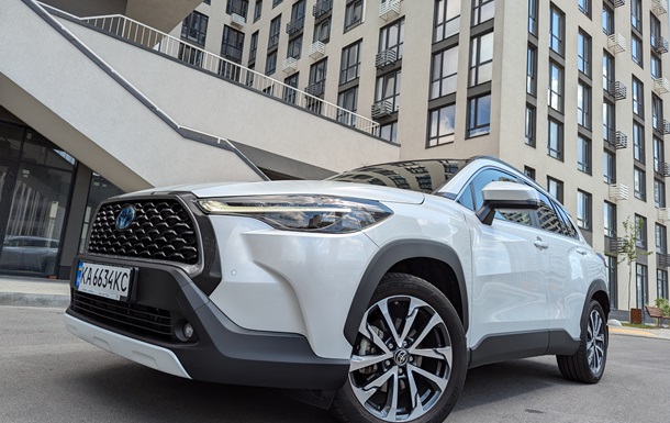 Toyota Corolla Cross: Основні переваги моделі