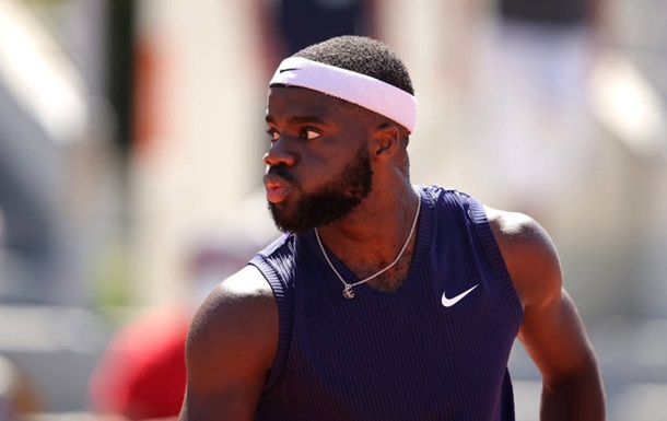 Тіафо здивував футболкою Chelsea