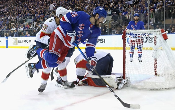 Флорида Пантерс тріумфує у Нью-Йорку