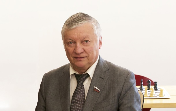 Госпіталізація Анатолія Карпова: занепокоєння