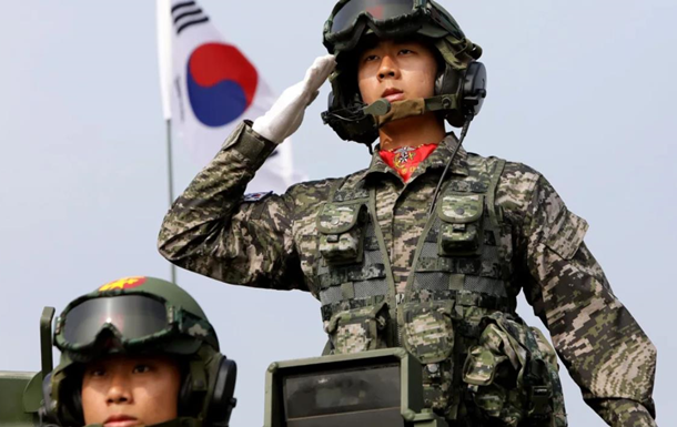 Південна Корея допомагає Україні