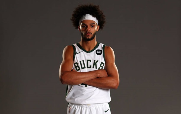 Баскетболіст Джексон у автокатастрофі