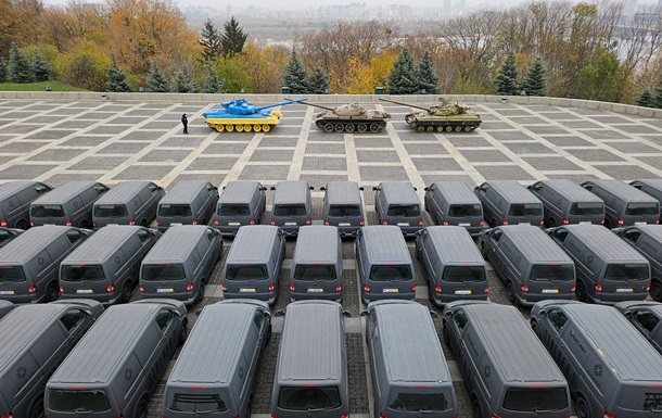 50 мікроавтобусів для української армії