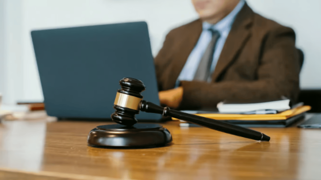 Баланс між покаранням і гуманністю