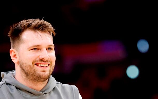 Лука Дончич дебютує за Лейкерс