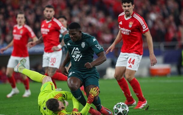 Бенфіка перемагає Монако в драматичному матчі