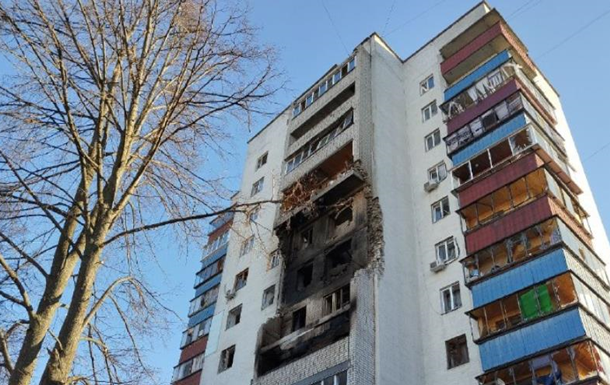 Масштабна атака дронів на Курськ