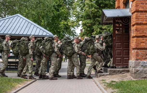 Литва зміцнює оборону проти агресії