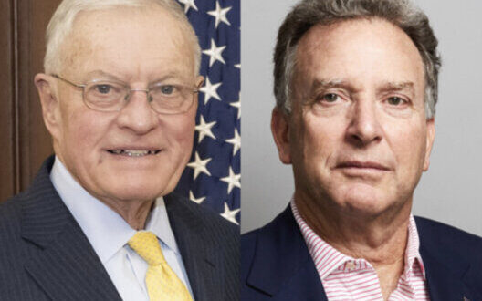 США сприяють мирним переговорам України