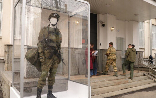 Russia Cutting Military Pay Contractors