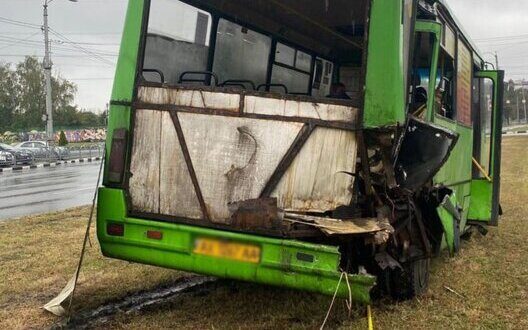 Massive Accident Kharkiv Trolleybus Bus Toyota Prado