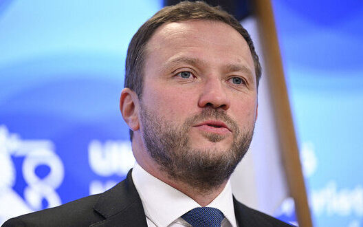 Tsentsi Ta Sanktsii Prypynyat Viinu V Ukraini